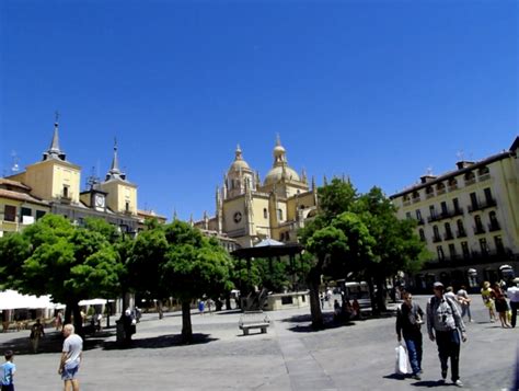 conocer gente en segovia|Conocer Gente cerca de Segovia en Segovia